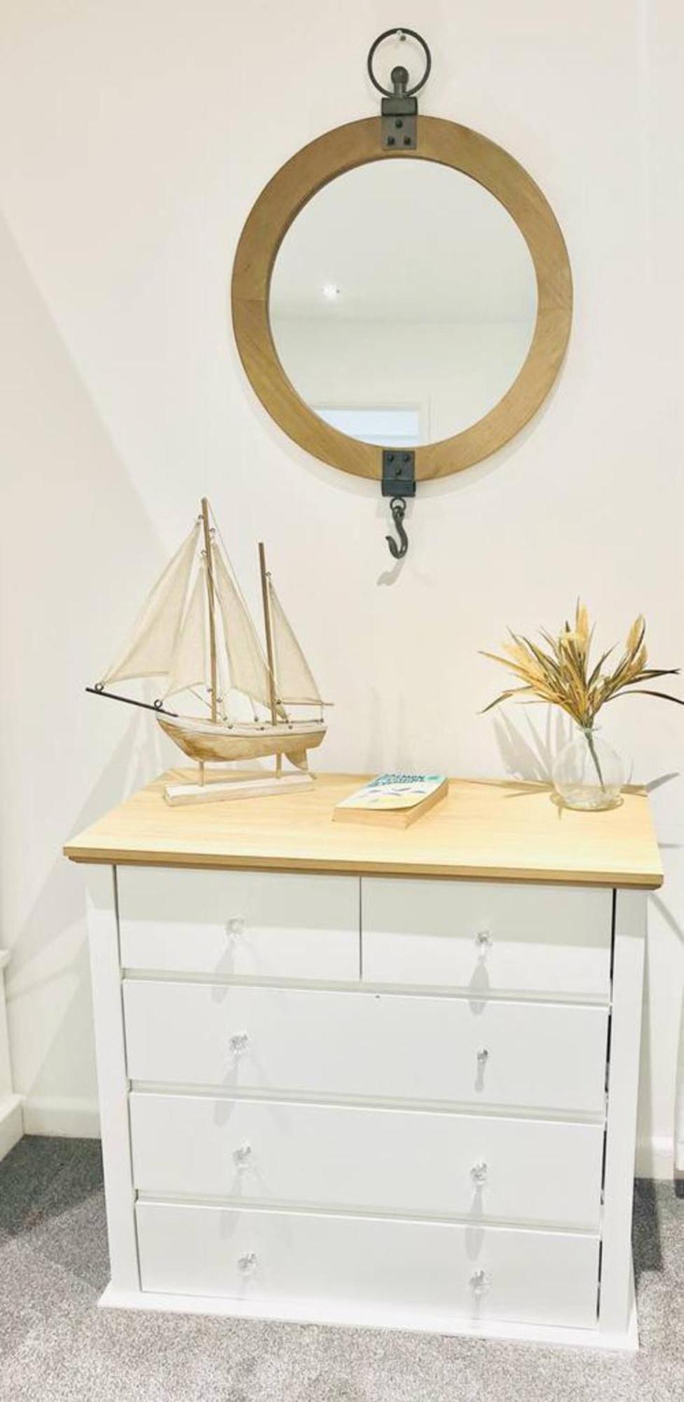 Stunning 3 Double Bedroom Beach Front Apartment Portsmouth Bagian luar foto